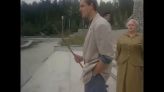 Вы что это? Демонстрируете безумный рост своего благосостояния? Вы что забыли в какой стране живете смотреть онлайн