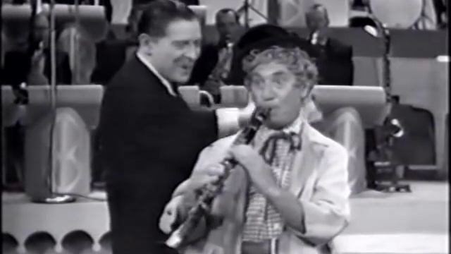 Harpo Playing Bubbles