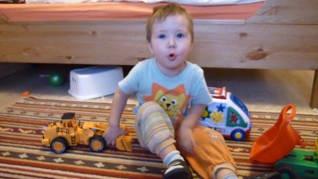 Стихотворения Чингиза в 2 года 5 месяцев смотреть онлайн