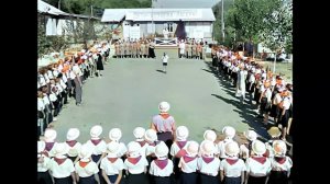 Добро пожаловать, или посторонним вход воспрещён. 1964/ Цветной фрагмент..