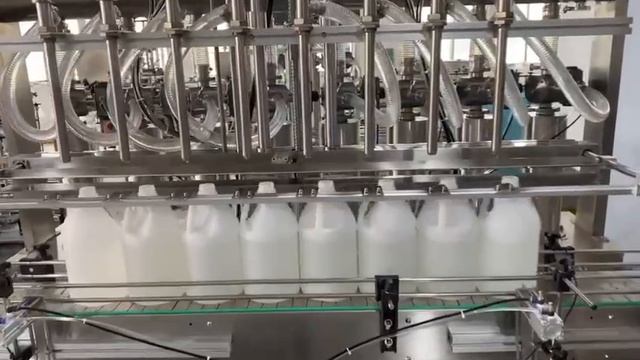 Машина для розлива густых продуктов FLT, 8 сопел смотреть онлайн