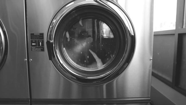 Ghost Laundry смотреть онлайн