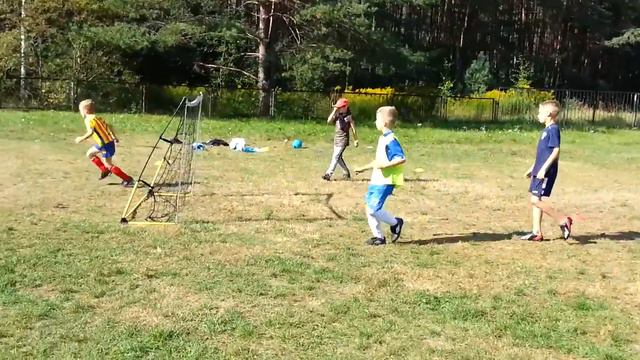 Футбольный клуб "Спорт Альянс" на тренировке в лагере "Волна" 4 смена 2018 г. vk.com/unostmk смотреть онлайн