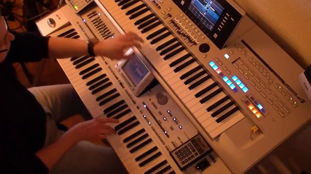 Italomedley Sempre Sempre und Felicita - Albano & Romina Power COVER Tyros 4 PA2x.mp4 смотреть онлайн