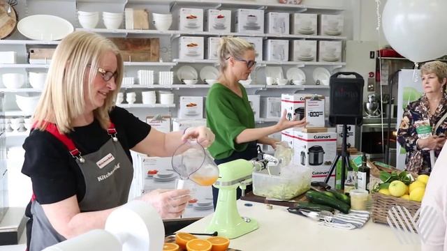 KitchenAid Mixer - Mini Market Event смотреть онлайн