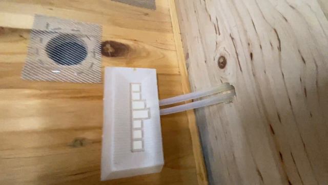 THE BEST DRINKER FOR THE BEES - ЛУЧШАЯ ПОИЛКА ДЛЯ ПЧЁЛ. - 76 смотреть онлайн