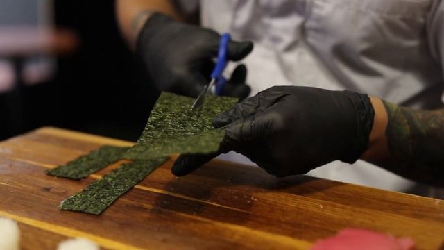 Суши Игра в Кальмара | Ojingeo geim | The Squid Game Sushi смотреть онлайн