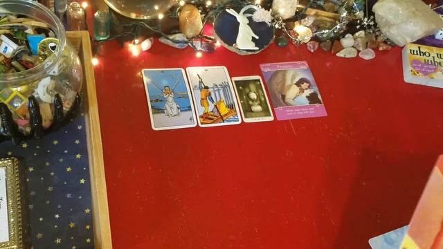 Your Future Spouse ?PICK A CARD? Eye color, skin color, hair color? How to spot them! смотреть онлайн