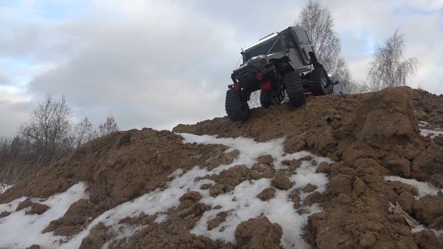 Jeep Gladiator и Jeep на гусеницах ... Едут там, где снегоходы вязнут ... RC OFFroad 4x4 Traxxas смотреть онлайн