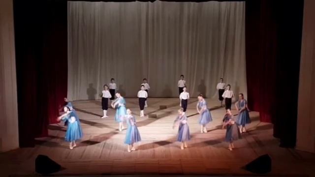 Рубрика «Танцуй вместе с нами» Ансамбль народного танца «Забава» – «Полонез» смотреть онлайн