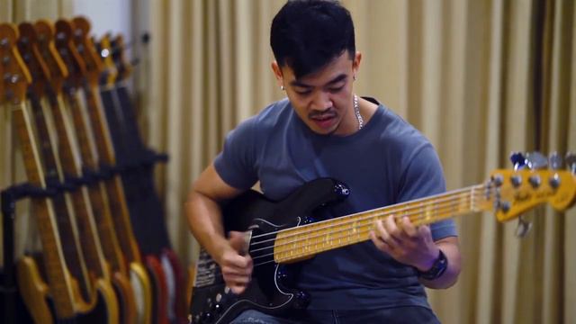 MAY PATCHARAPONG - FENDER MARCUS MILLER SIGNATURE V BASS смотреть онлайн