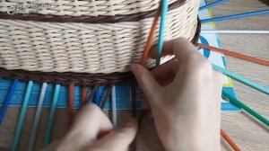 Очаровательная овальная хлебница/плетение из газетных трубочек