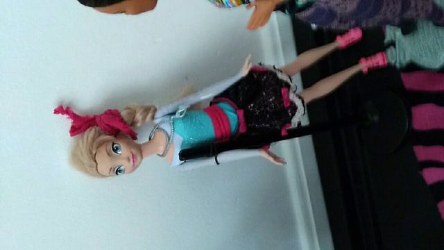 Hey! It's Amelia! смотреть онлайн