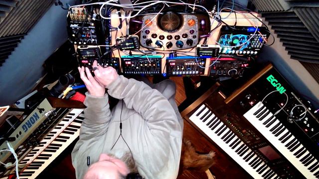 53 is chill (Roland AIRA compacts and GO:Keys) смотреть онлайн