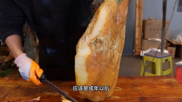 宣威火腿吃法做法之——火爪：小火慢炖六小时，软糯q弹嚼劲十足【彪哥火腿】 смотреть онлайн