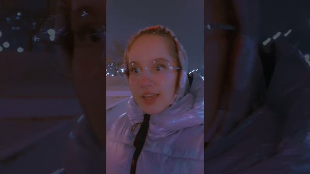 люблю ловить снежинки ртом