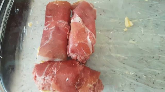 Мясные рулетики . смотреть онлайн