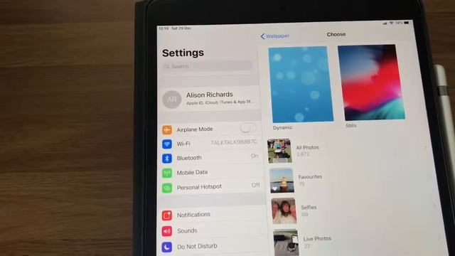 How to set up a custom scooter wallpaper on iPad смотреть онлайн