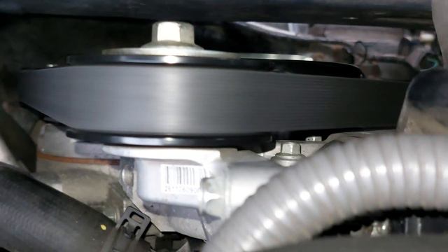 Mazda 6 GH 2010 2.0 108kw - Iddle Pulley- Weared out - Bearing damage смотреть онлайн