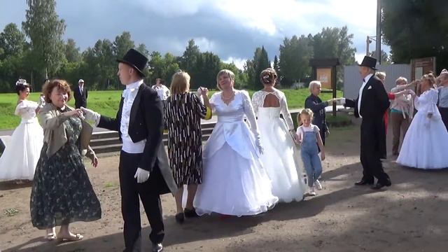 Творческое содружество Дома-музея Н.Римского-Корсакова и студии старинного бального танца"Ренессанс смотреть онлайн