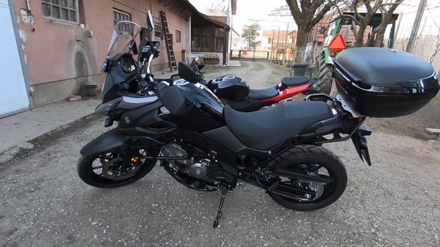 Suzuki GSXR 1000 K7/8 V-Strom 650 смотреть онлайн