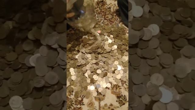 Сколько влезит в 3рёх литровую банку по 10руб ?? смотреть онлайн