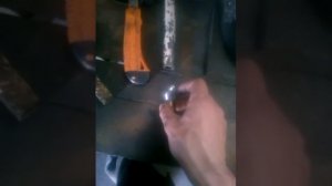 При нажатии педали Тормоза горит передний габарит