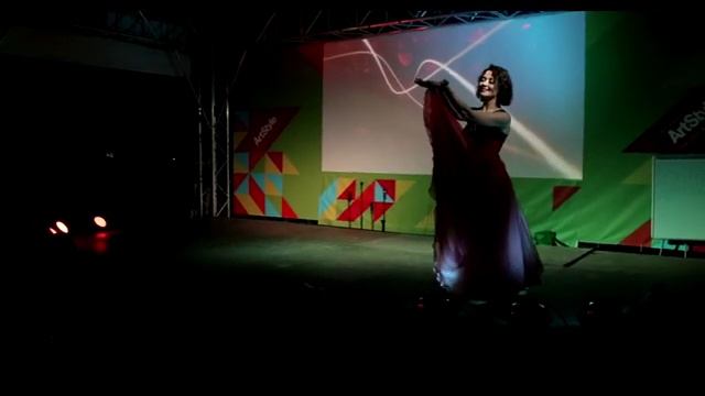 Танец министра культуры Красноярского края на «Зелёном» смотреть онлайн