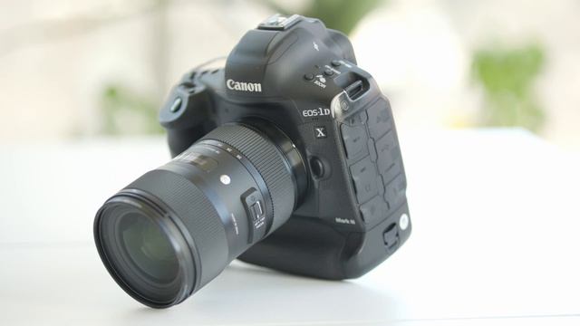 Canon R3 Vs Canon 1DX Mark III | Battle Of The Full Frame Flagship Camera