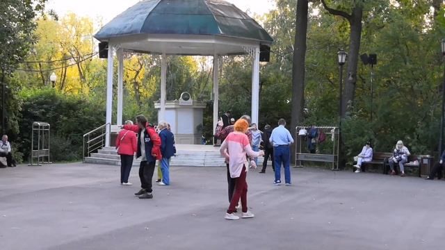 Ты меня не ищи... на танцах в Сокольниках смотреть онлайн