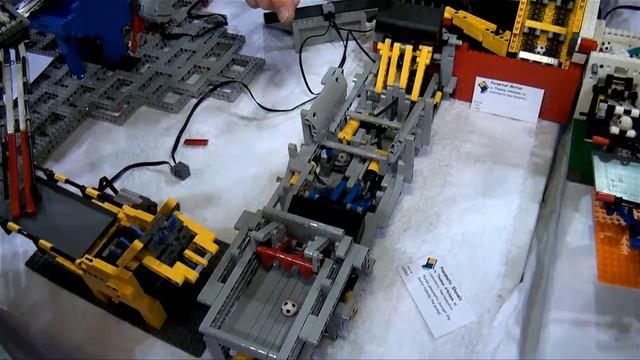 LEGO great ball contraption Rube Goldberg machine - BrickFair Virginia 2014 смотреть онлайн