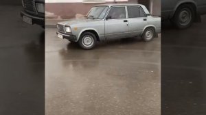 ваз 2107 на дросселях звук на всю? кайф для ушей ?