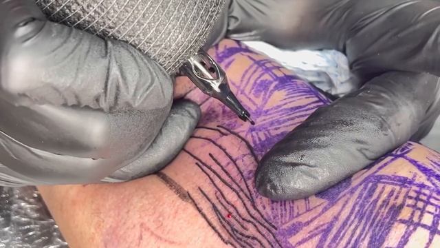 SCAR COVER UP TATTOO смотреть онлайн