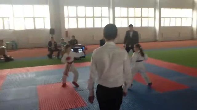 Замятина Екатерина Кумитэ 8-9 лет - 28 кг (WKF) 3 место смотреть онлайн
