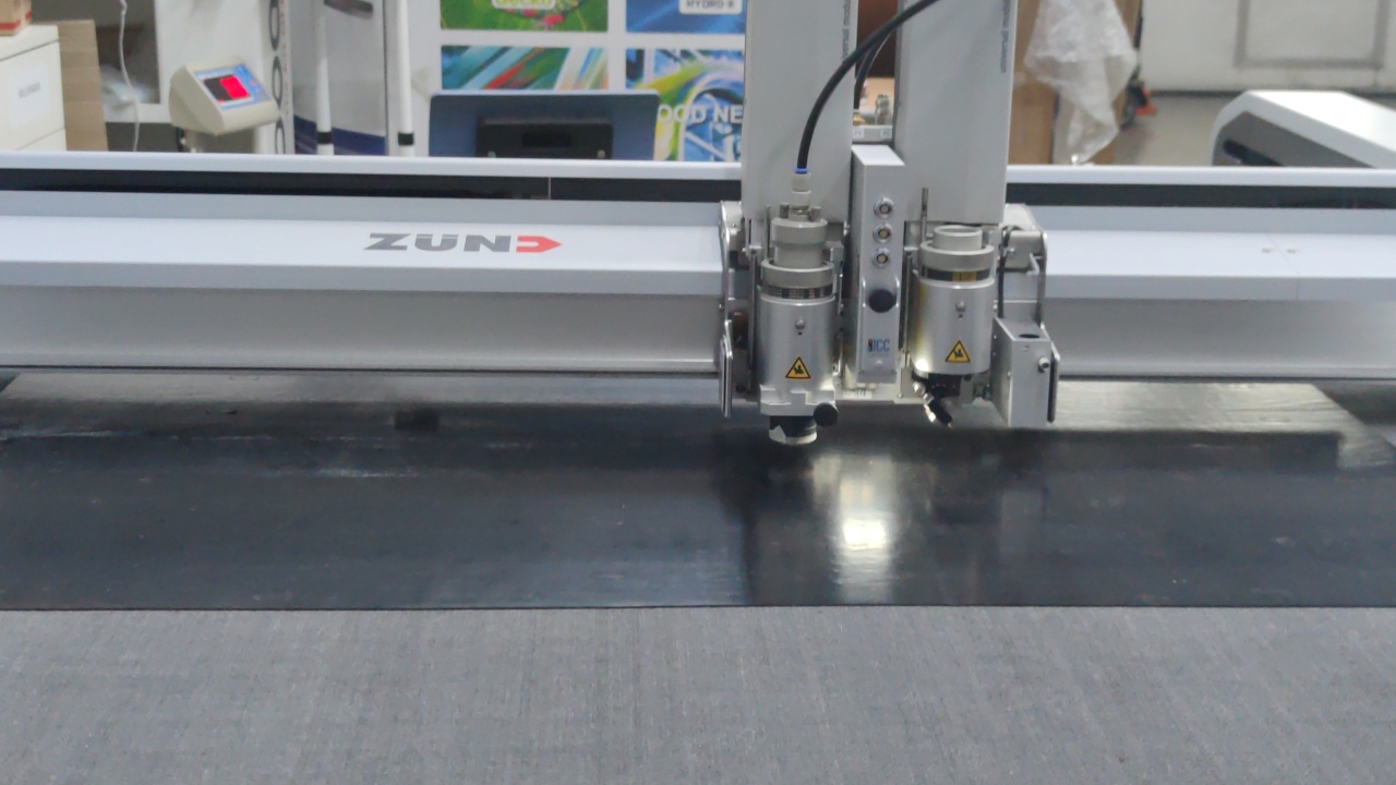 Плоттерная резка изделий из резины смотреть онлайн