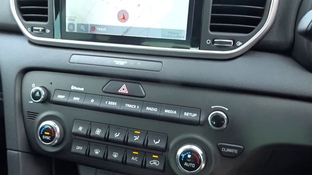 Kia Sportage CRDI 2 ISG - FJ Chalke, Yeovil смотреть онлайн