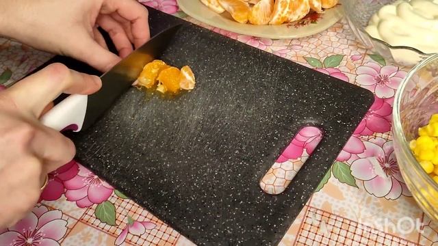 Салат с мандаринами. Удивительный, простой и вкусный. смотреть онлайн