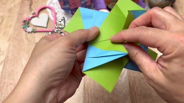 Origami Maniacs 548: Rose Cube смотреть онлайн