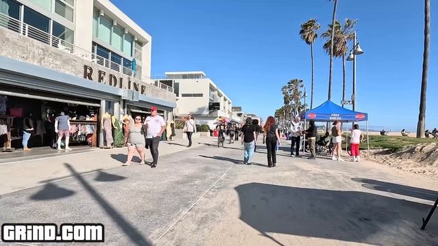 4K Santa Monica Beach Pier To Venice Beach Boardwalk SUNNY SUNDAY Virtual Tour 5-7-23 смотреть онлайн