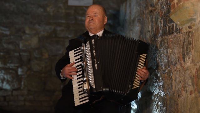 СТОЯН ДЕЧЕВ ---- ДЪЛГО ЧОРБАДЖИЙСКО ХОРО смотреть онлайн