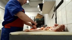 Правка ножа мусатом.