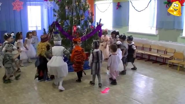 ?НОВЫЙ ГОД 2015 в детском саду "КОЛОКОЛЬЧИК"? смотреть онлайн