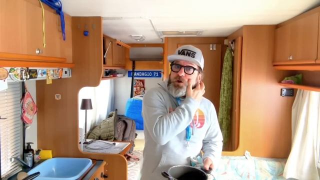 CAMPER - SOSTA COMODA ad ALBISSOLA MARINA ??☀️ смотреть онлайн