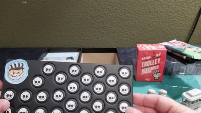 Trial by Trolley Unboxing смотреть онлайн