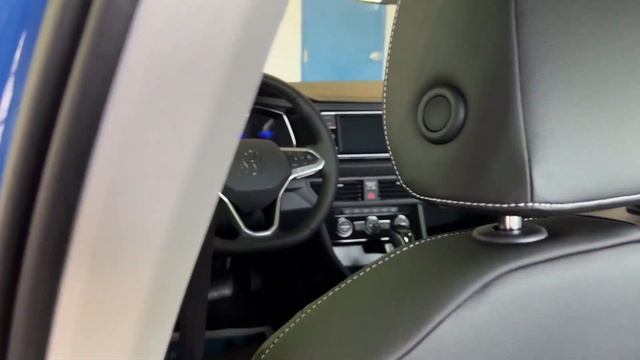 2023 Volkswagen Jetta 1.5T SE at Paul Miller Volkswagen - Bernardsville, NJ смотреть онлайн