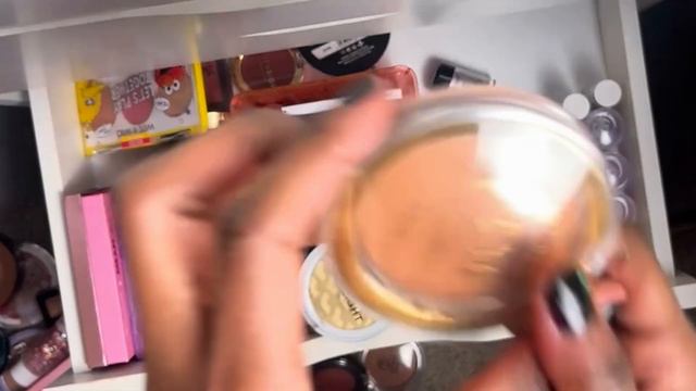 BLUSH/HIGHLIGHTER DECLUTTER! смотреть онлайн