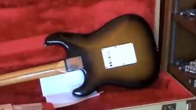 1982 Fender American Vintage '57 Reissue Stratocaster V002918 Video Tour Demo смотреть онлайн