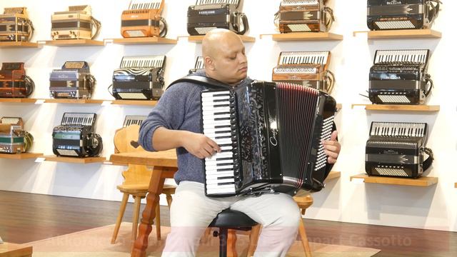 Akkordeon - Cantonelli 375 Lux Compact Cassotto - Olé Guapa und L' Accordeoniste by József Balogh смотреть онлайн