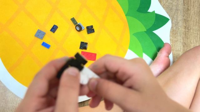 Видео №1 Собираем машинку за одну минуту