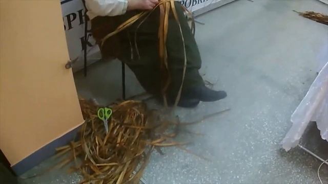 ЦУМ Кыштым курсы плетения лаптей у кого костюм Деда Мороза! смотреть онлайн